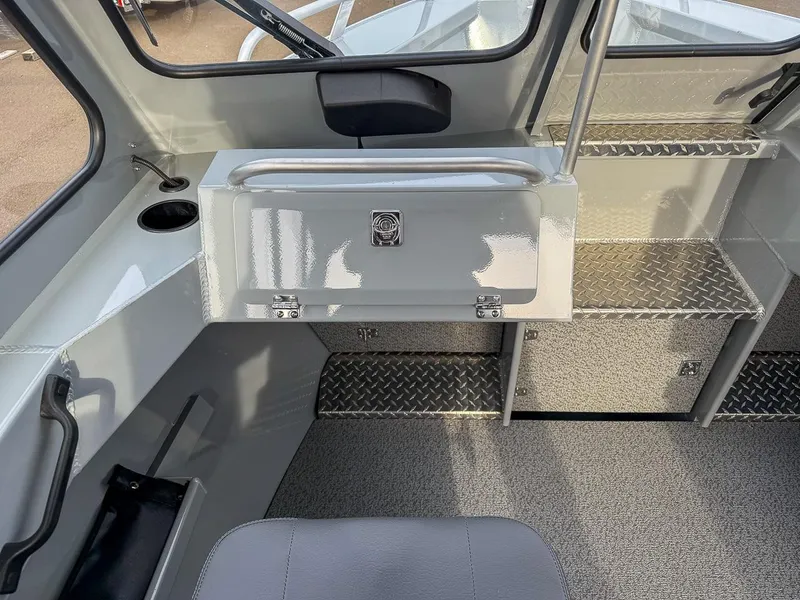 Slide: The Image of Hewescraft 190 Sea Runner 2027 - 11