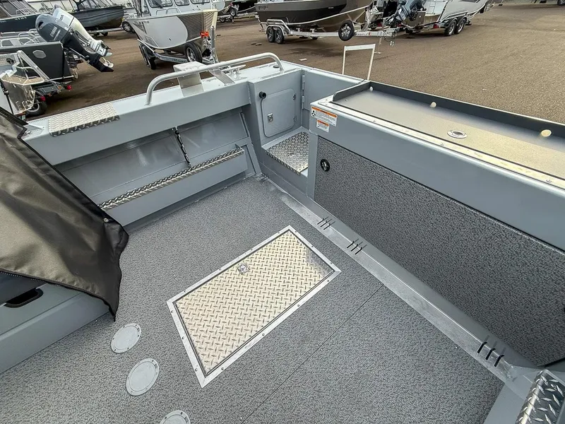 Slide: The Image of Hewescraft 190 Sea Runner 2027 - 17