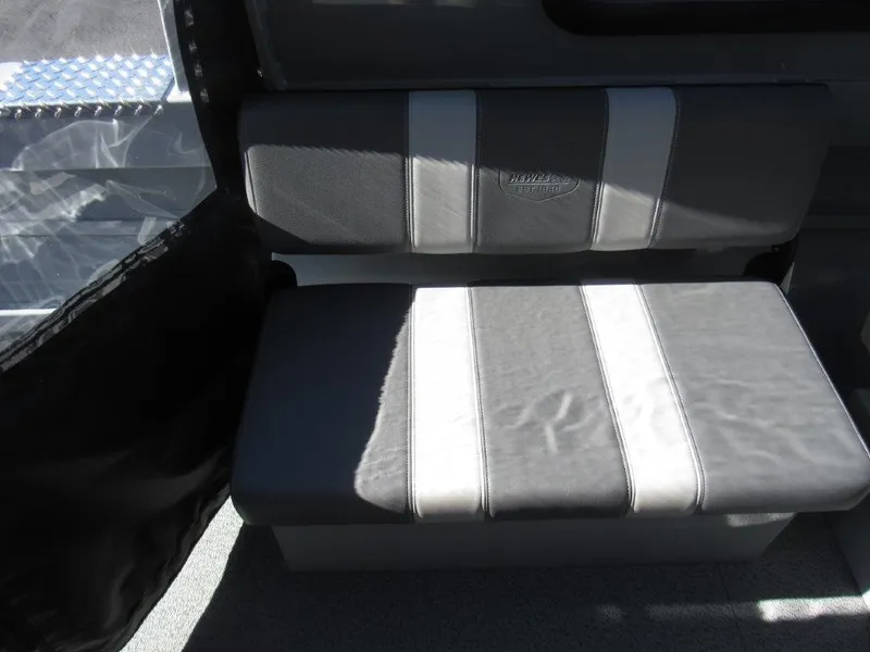 Slide: The Image of Hewescraft 200 ProV Hard Top 2027 - 14