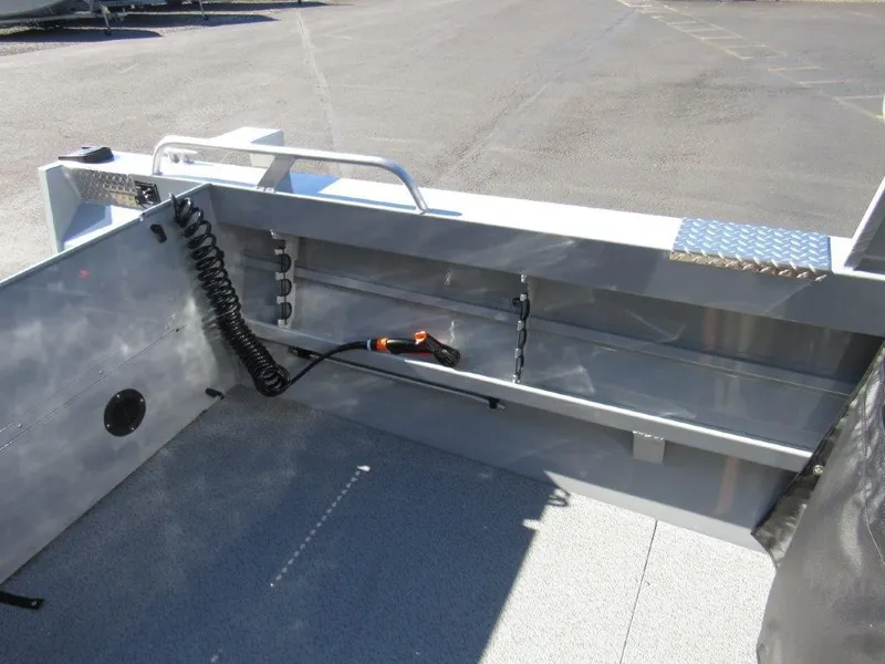 Slide: The Image of Hewescraft 200 ProV Hard Top 2027 - 9