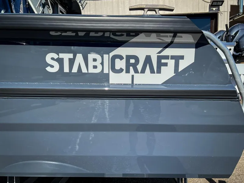 Slide: The Image of Stabi-Craft 1850 Fisher 2027 - 19