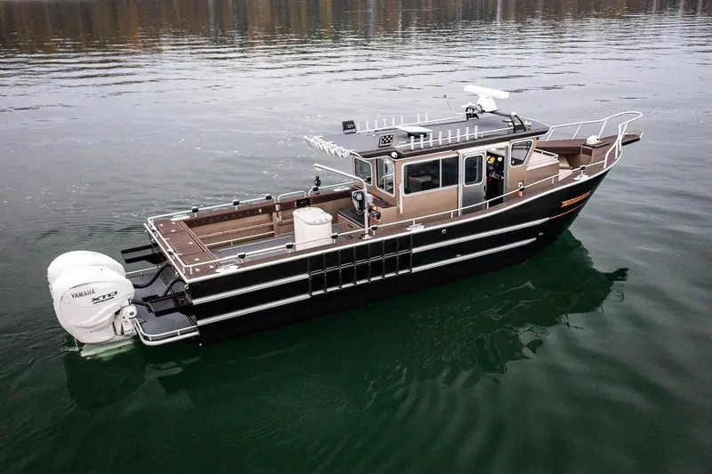 Slide: The Image of North River 3500 Offshore WXL WA 2027 - 28