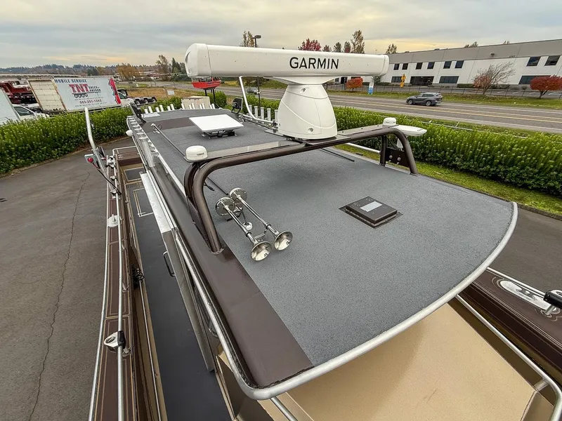 Slide: The Image of North River 3500 Offshore WXL WA 2027 - 25