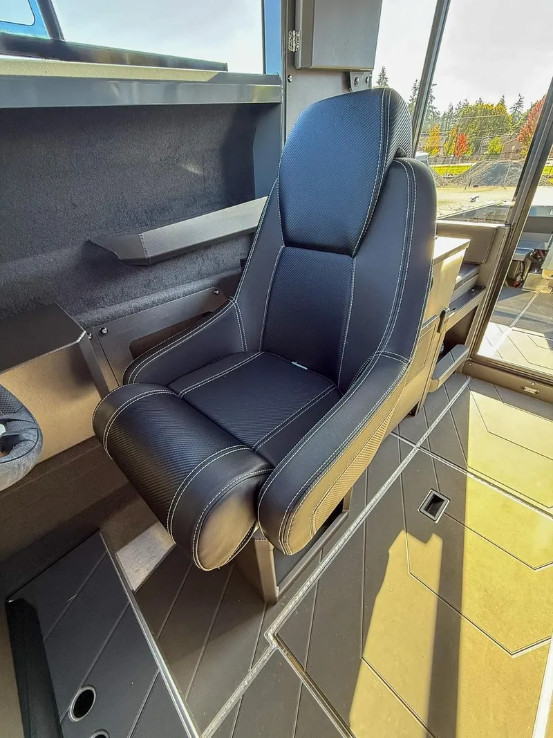 Slide: The Image of Stabi-Craft 2500 Ultracab XL 2027 - 12