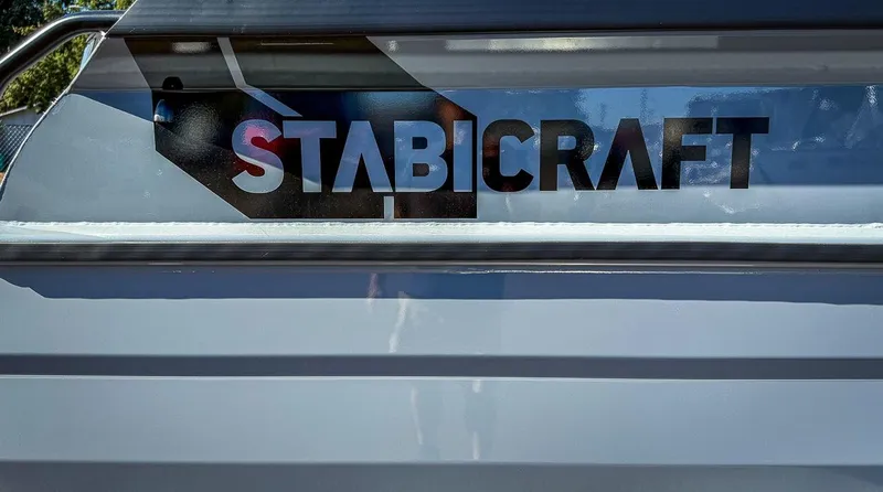 Slide: The Image of Stabi-Craft 2500 Ultracab XL 2027 - 28