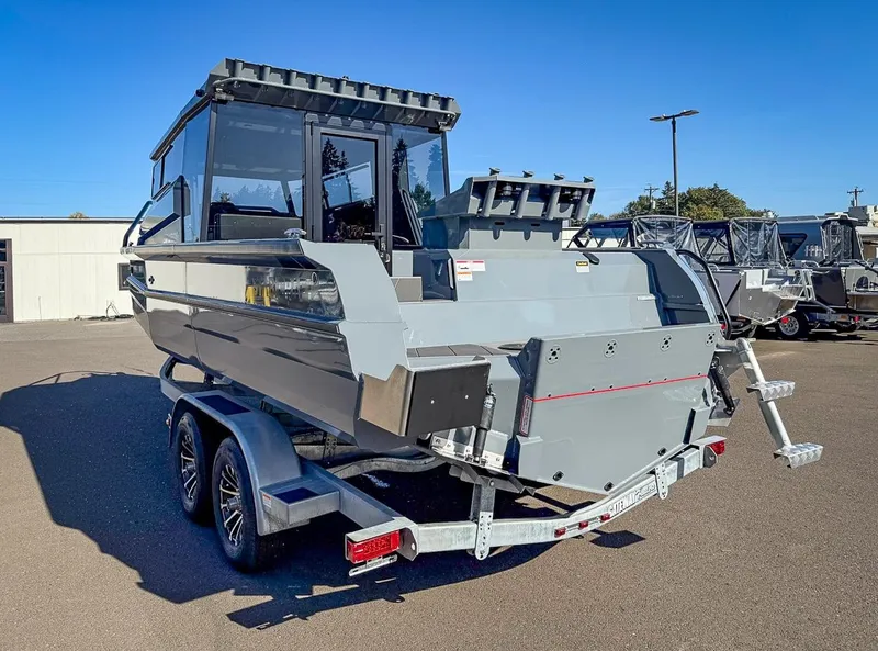 Slide: The Image of Stabi-Craft 2500 Ultracab XL 2027 - 5