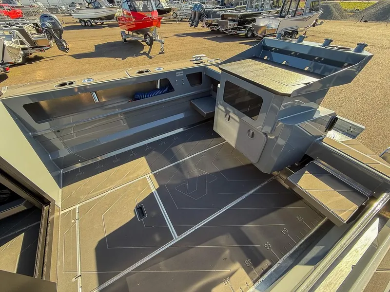 Slide: The Image of Stabi-Craft 2500 Ultracab XL 2027 - 20