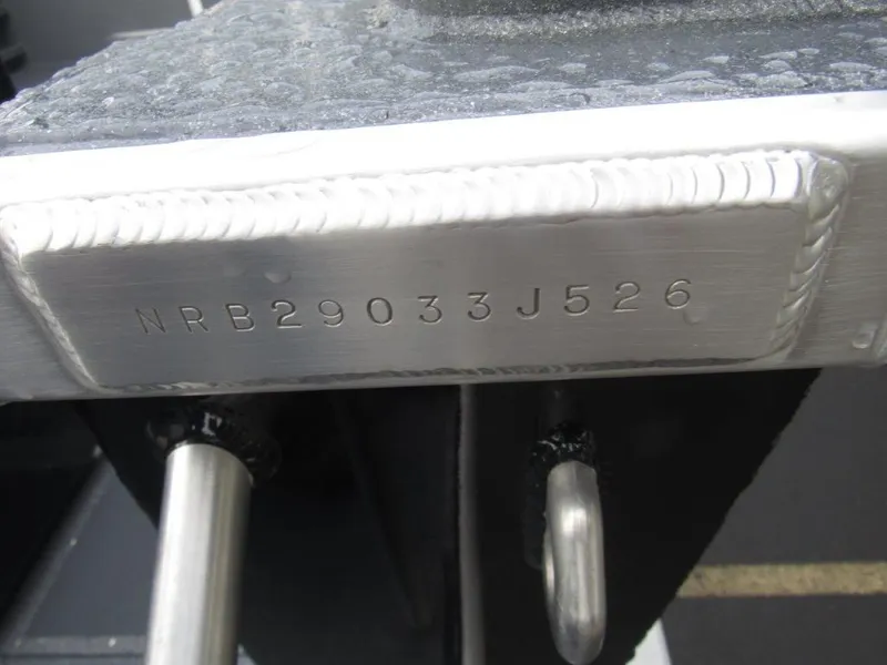 Slide: The Image of North River 2900 SXL 2027 - 23