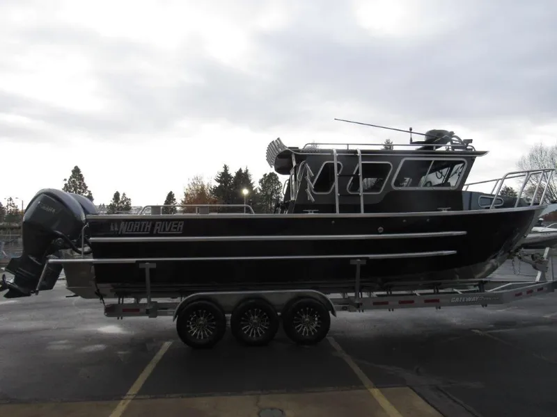 Slide: The Image of North River 2900 SXL 2027 - 6
