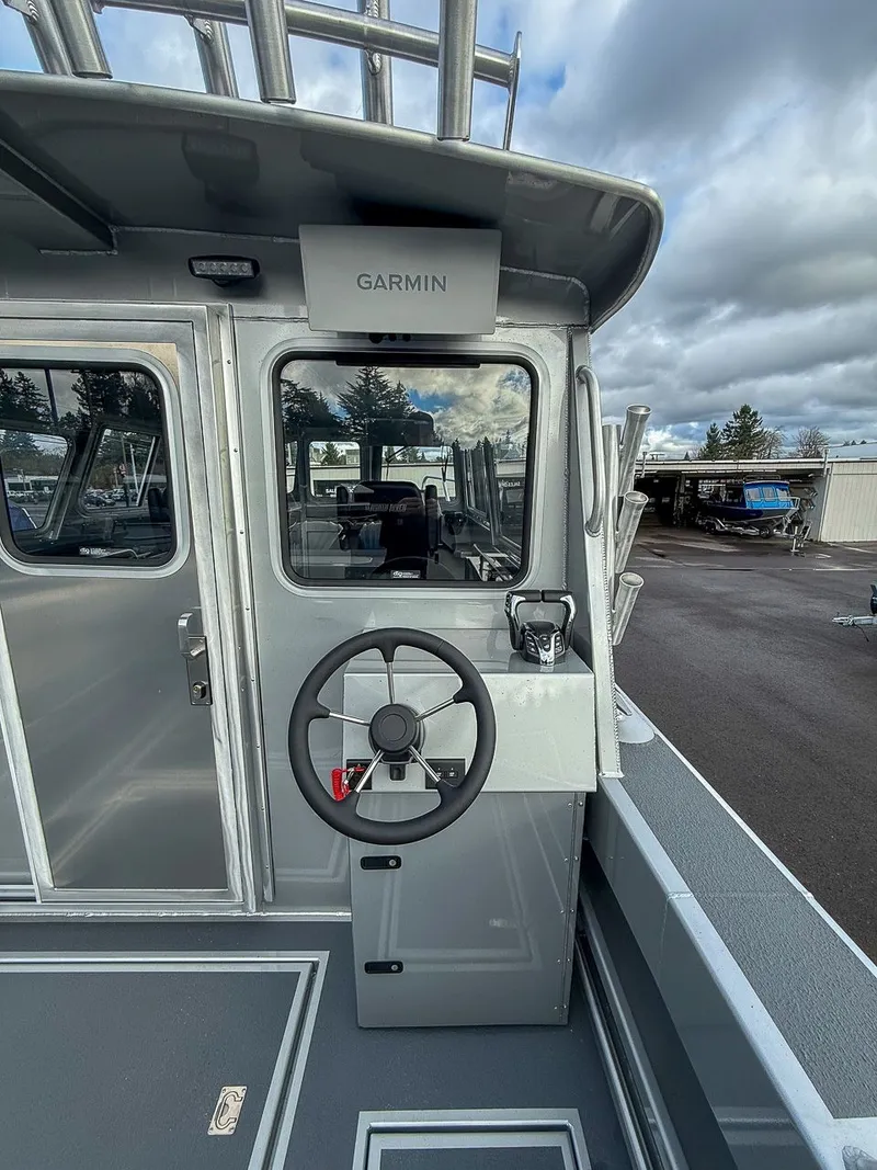Slide: The Image of North River 2700 SXL WT 2025 - 24