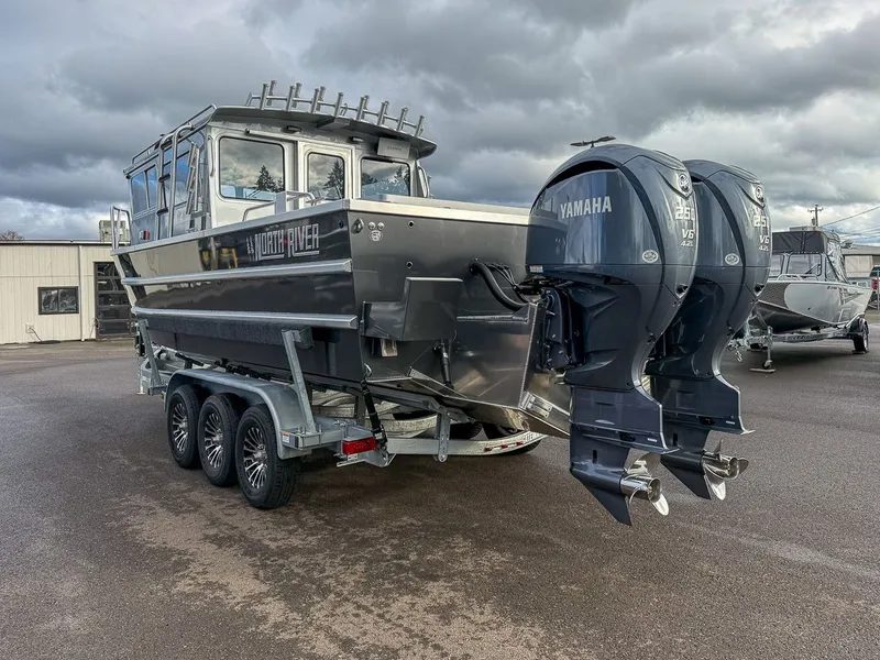 Slide: The Image of North River 2700 SXL WT 2025 - 6