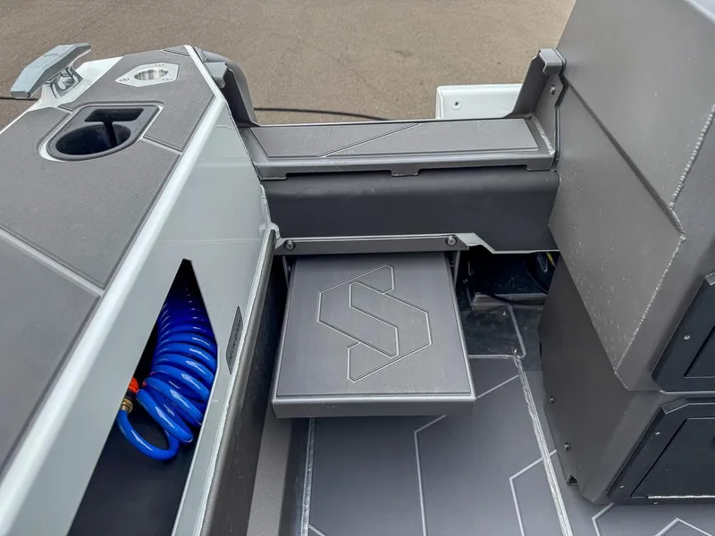 Slide: The Image of Stabi-Craft 2350 SUPERCAB PROFISH 2025 - 24