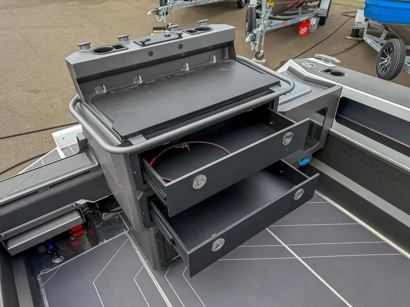 Slide: The Image of Stabi-Craft 2350 SUPERCAB PROFISH 2025 - 22