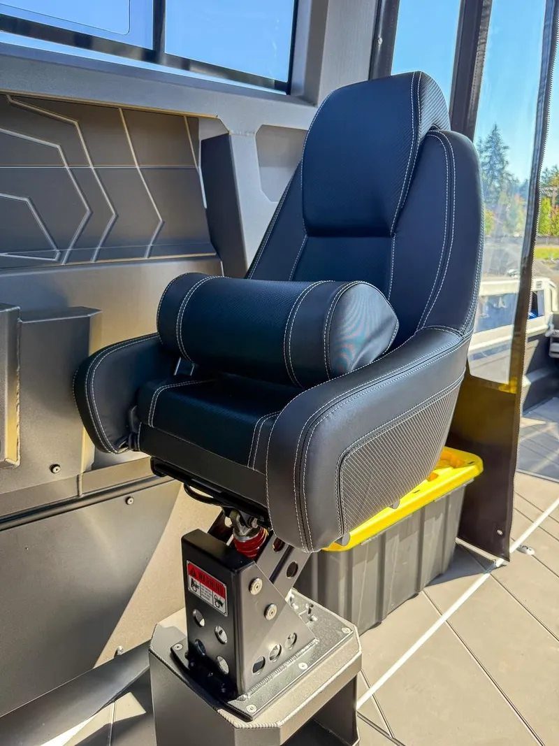 Slide: The Image of Stabi-Craft 2350 ULTRA CENTRECAB SPORTFISH 2026 - 18