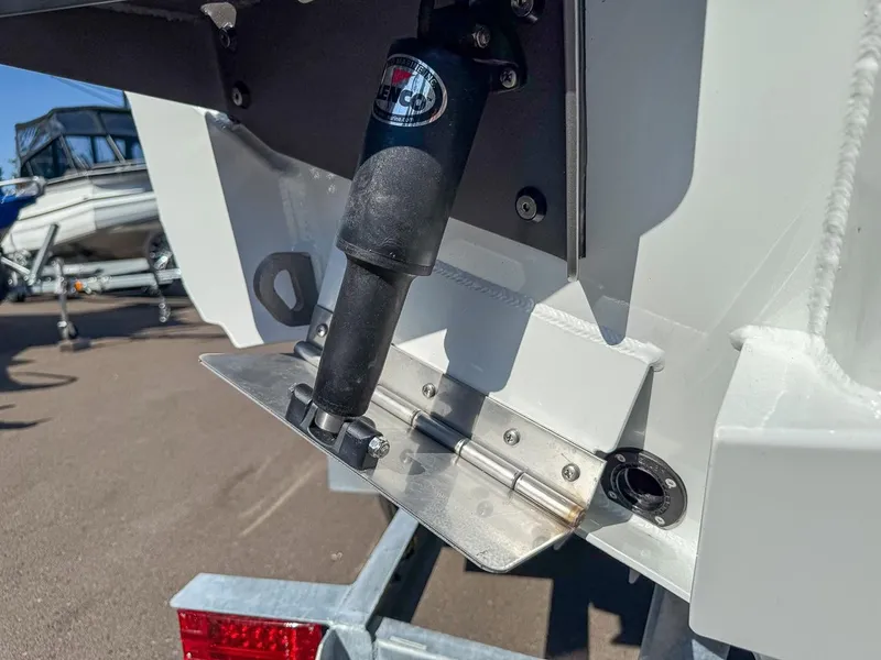 Slide: The Image of Stabi-Craft 2350 ULTRA CENTRECAB SPORTFISH 2026 - 28