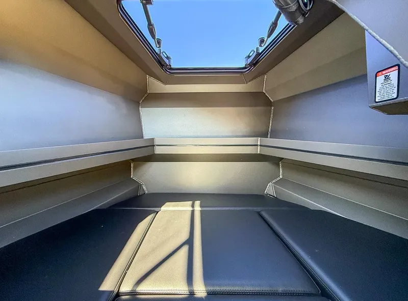 Slide: The Image of Stabi-Craft 2350 ULTRA CENTRECAB SPORTFISH 2026 - 14