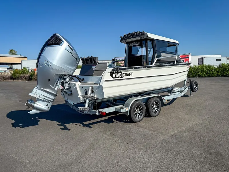 Slide: The Image of Stabi-Craft 2350 ULTRA CENTRECAB SPORTFISH 2026 - 5