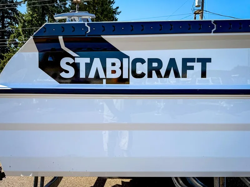 Slide: The Image of Stabi-Craft 2350 ULTRA CENTRECAB SPORTFISH 2026 - 29