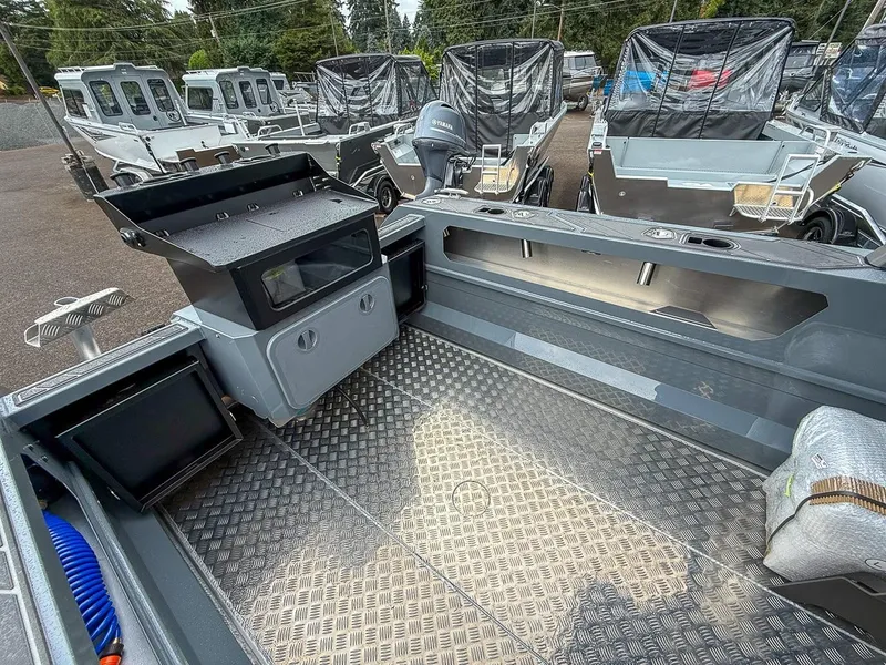 Slide: The Image of Stabi-Craft 1850 SuperCab 2025 - 14