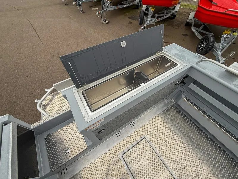 Slide: The Image of Hewescraft 220 OCEAN RPO HARD TOP 2027 - 18
