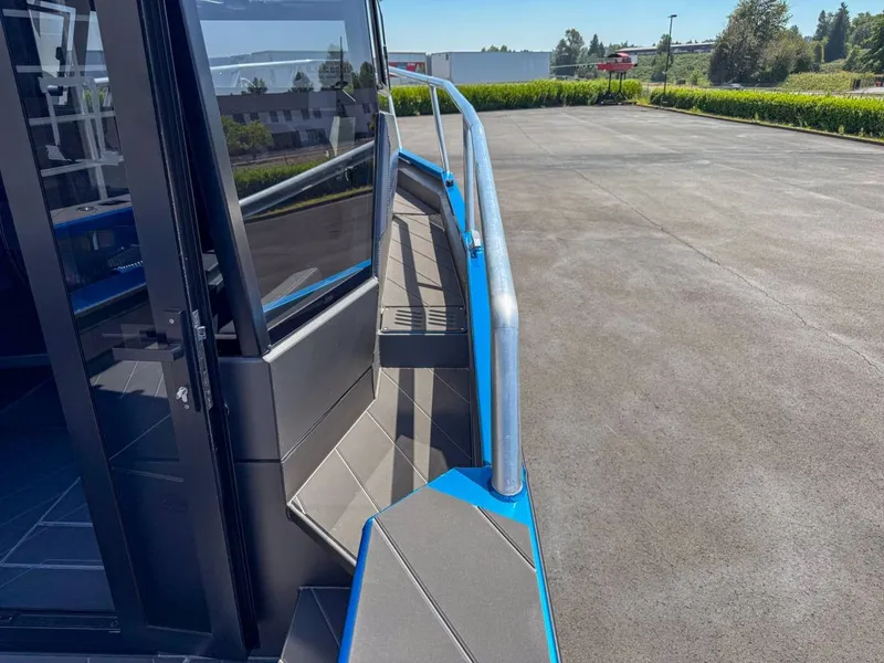 Slide: The Image of Stabi-Craft 2750 Ultra Centrecab 2023 - 16