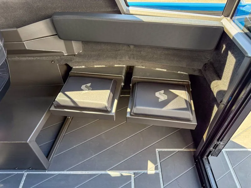 Slide: The Image of Stabi-Craft 2750 Ultra Centrecab 2023 - 14
