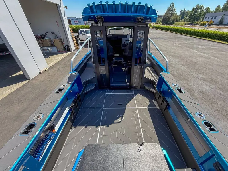 Slide: The Image of Stabi-Craft 2750 Ultra Centrecab 2023 - 25