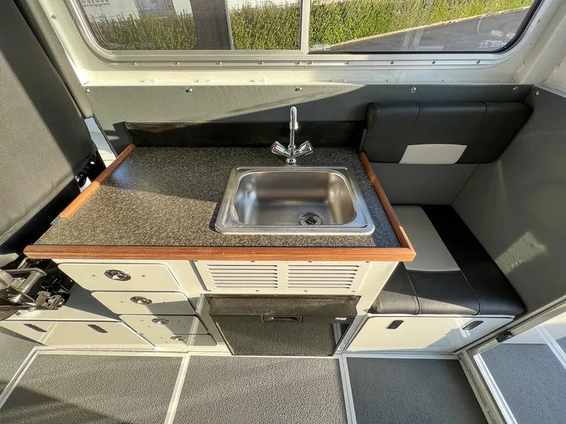 Slide: The Image of North River 3300 Offshore WXL WA 2027 - 15