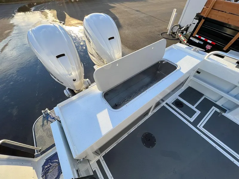 Slide: The Image of North River 3300 Offshore WXL WA 2027 - 28