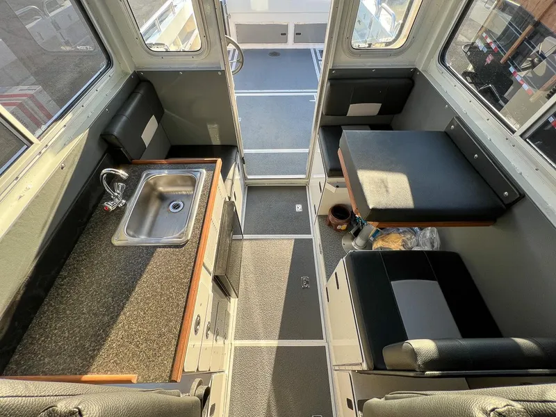 Slide: The Image of North River 3300 Offshore WXL WA 2027 - 14