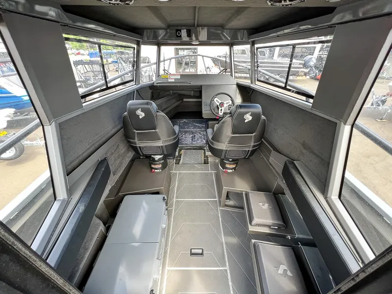 Slide: The Image of Stabi-Craft 2750 Ultra Centrecab 2027 - 7