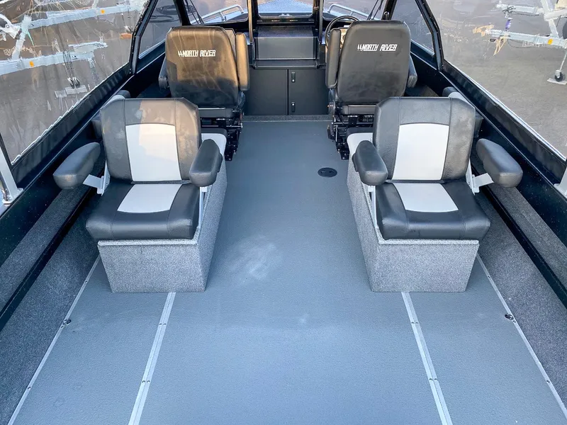 Slide: The Image of North River 24 Commander 2027 - 18