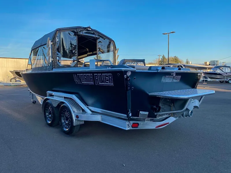Slide: The Image of North River 24 Commander 2027 - 5