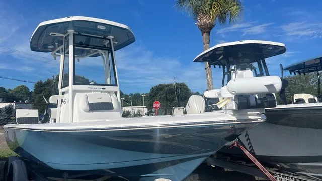 The Image of Tidewater 2110 Bay Max 2027 - 1
