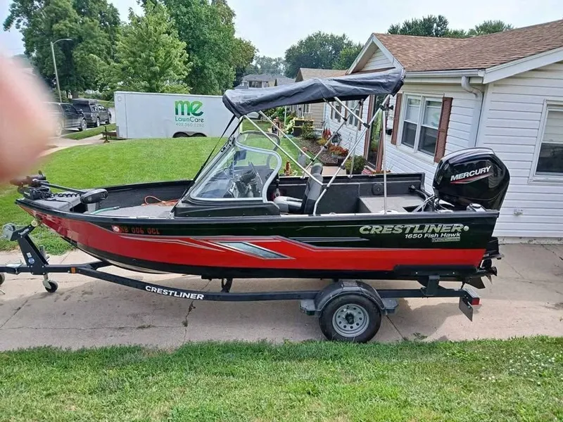 The Image of Crestliner 1650 Fish Hawk 2023 - 0