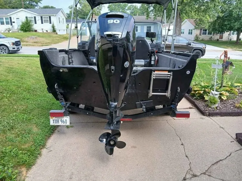 Slide: The Image of Crestliner 1650 Fish Hawk 2023 - 8