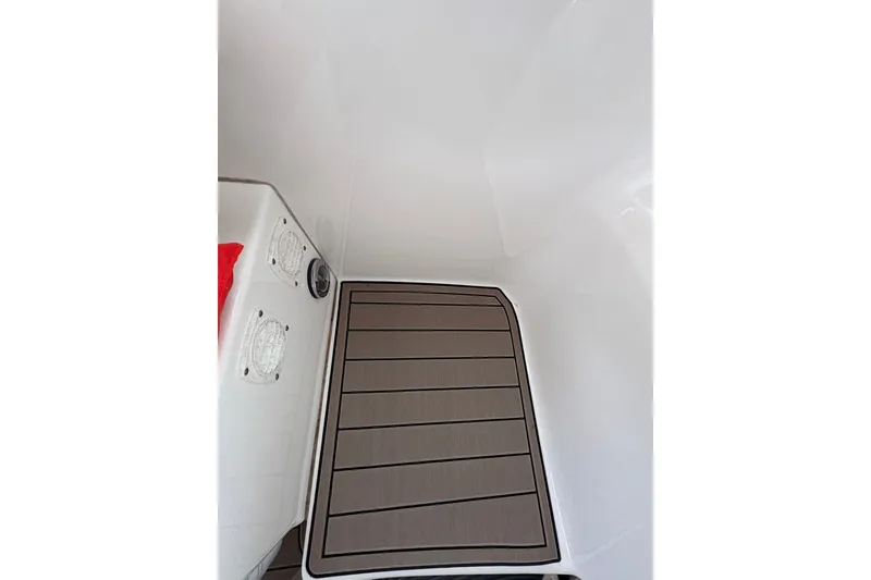 Slide: The Image of Interior view of 2006 Sea Ray 340 Sundancer boat with teak flooring. - 15