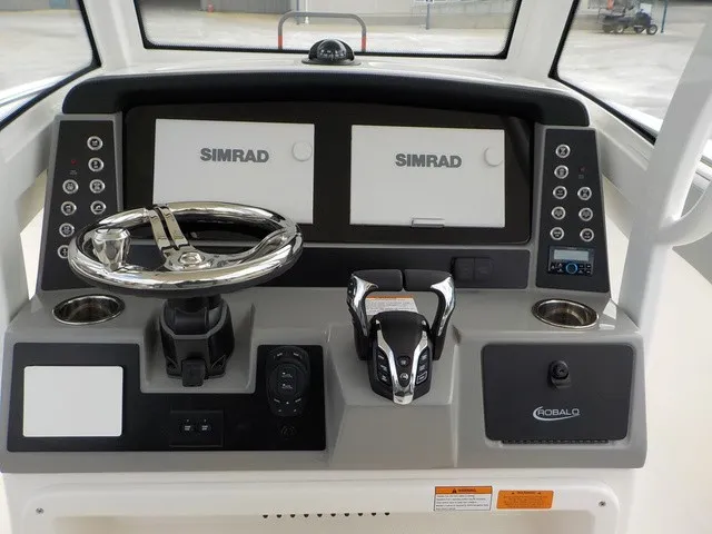 Slide: The Image of Robalo R270 Center Console 2027 - 20
