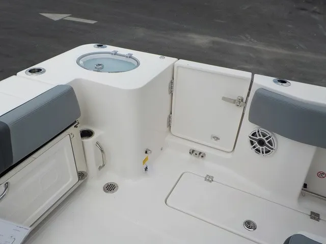 Slide: The Image of Robalo R270 Center Console 2027 - 22
