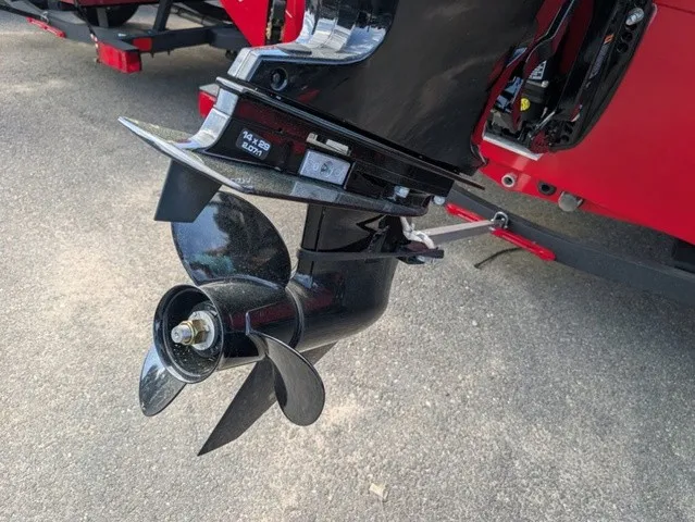 Slide: The Image of Tracker Pro Team 175 Crappie Edition 2026 - 25