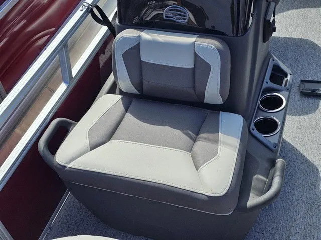 Slide: The Image of Sun Tracker Bass Buggy 16 XL Select 2026 - 20
