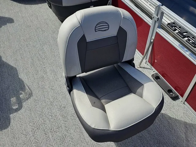 Slide: The Image of Sun Tracker Bass Buggy 16 XL Select 2026 - 18