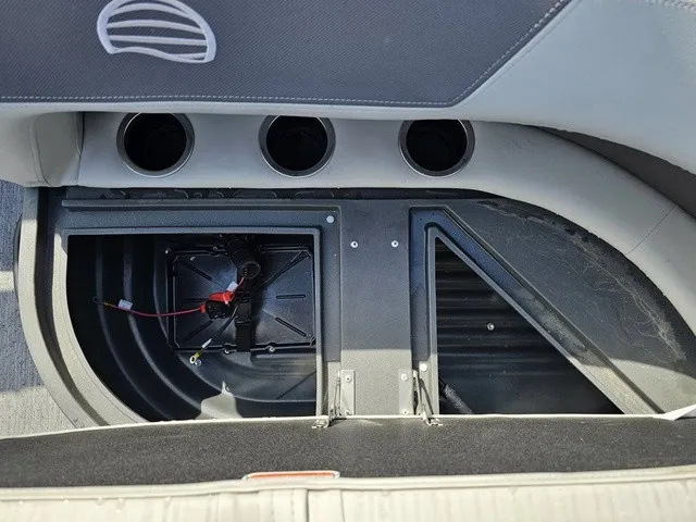 Slide: The Image of Sun Tracker Bass Buggy 16 XL Select 2026 - 23