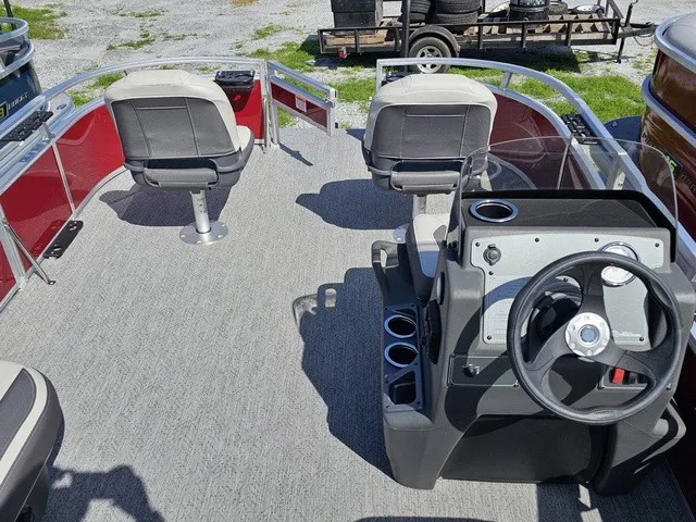 Slide: The Image of Sun Tracker Bass Buggy 16 XL Select 2026 - 32