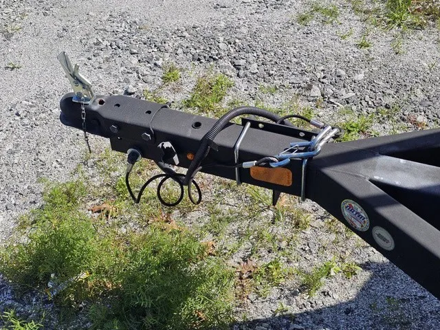 Slide: The Image of Sun Tracker Party Barge 16 DLX 2026 - 14