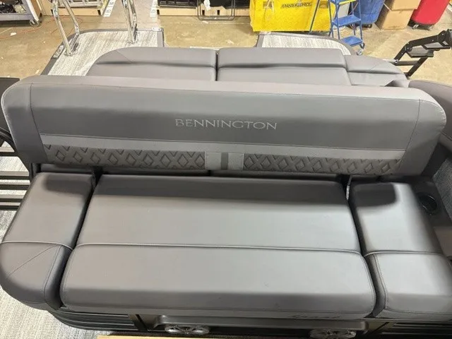 Slide: The Image of Bennington M Swingback 23MSB 2027 - 21