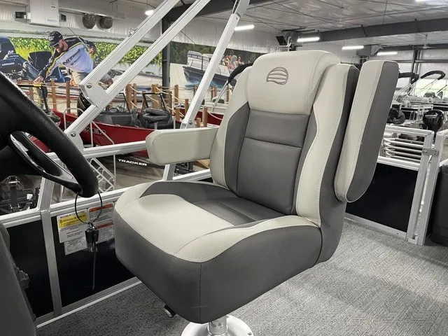 Slide: The Image of Sun Tracker Bass Buggy 18 DLX 2027 - 18