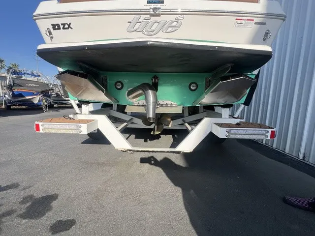 Slide: The Image of Tigé 23ZX 2020 - 4