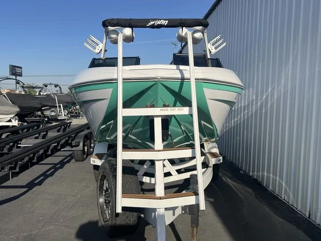 Slide: The Image of Tigé 23ZX 2020 - 18