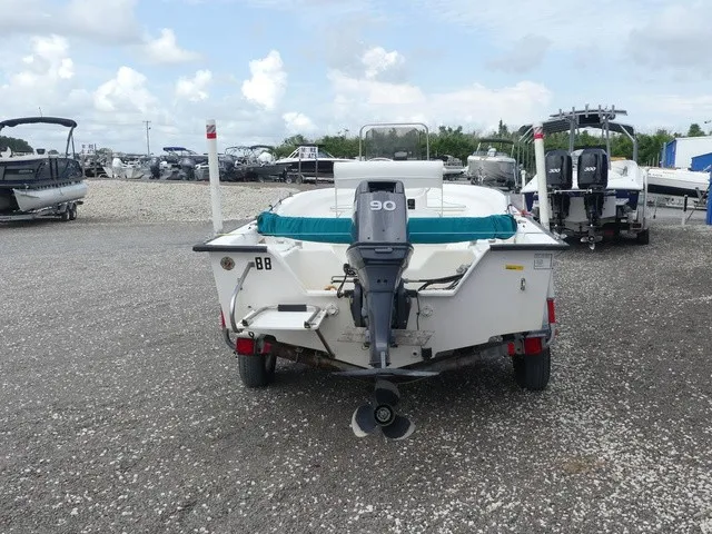 Slide: The Image of Key Largo 160 Center Console 2004 - 6